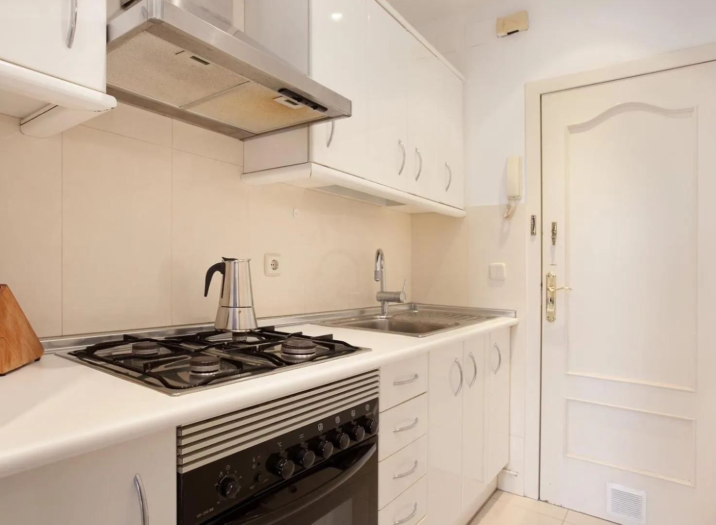 Apartment Guestready - Charming Simplicity Near Casa Mila Barcelona